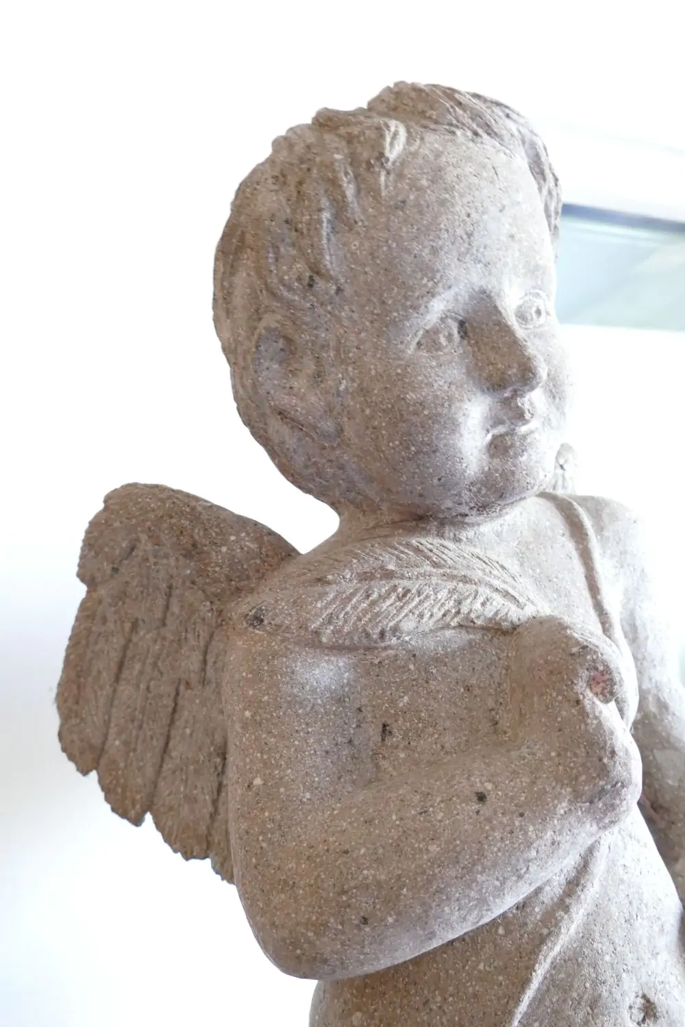  Product image 3 of the product “Amore winged, 80cm height, riverstone, handcrafted ”